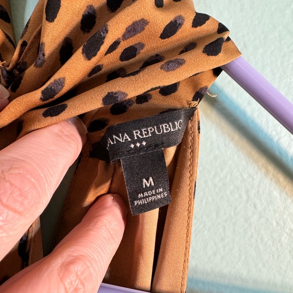 Banana Republic, sleeveless, polka dot, dress, with tie , size medium. - Picture 6 of 7